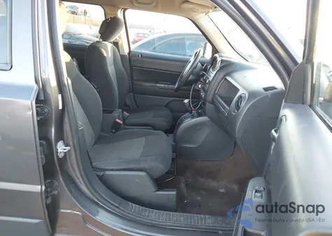 2015 Jeep Patriot Sport z USA, uszkodzony, nr VIN 1C4NJPBA9FD129731